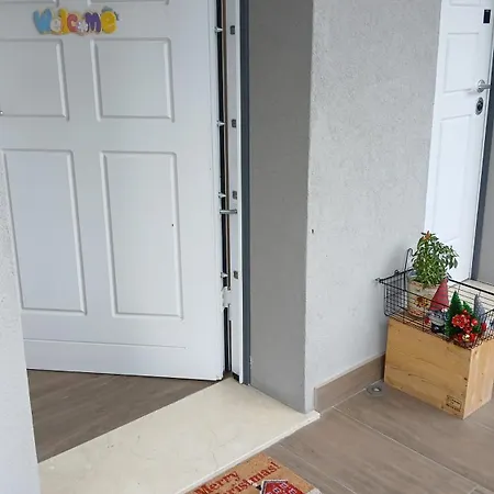 Apartment White House 4